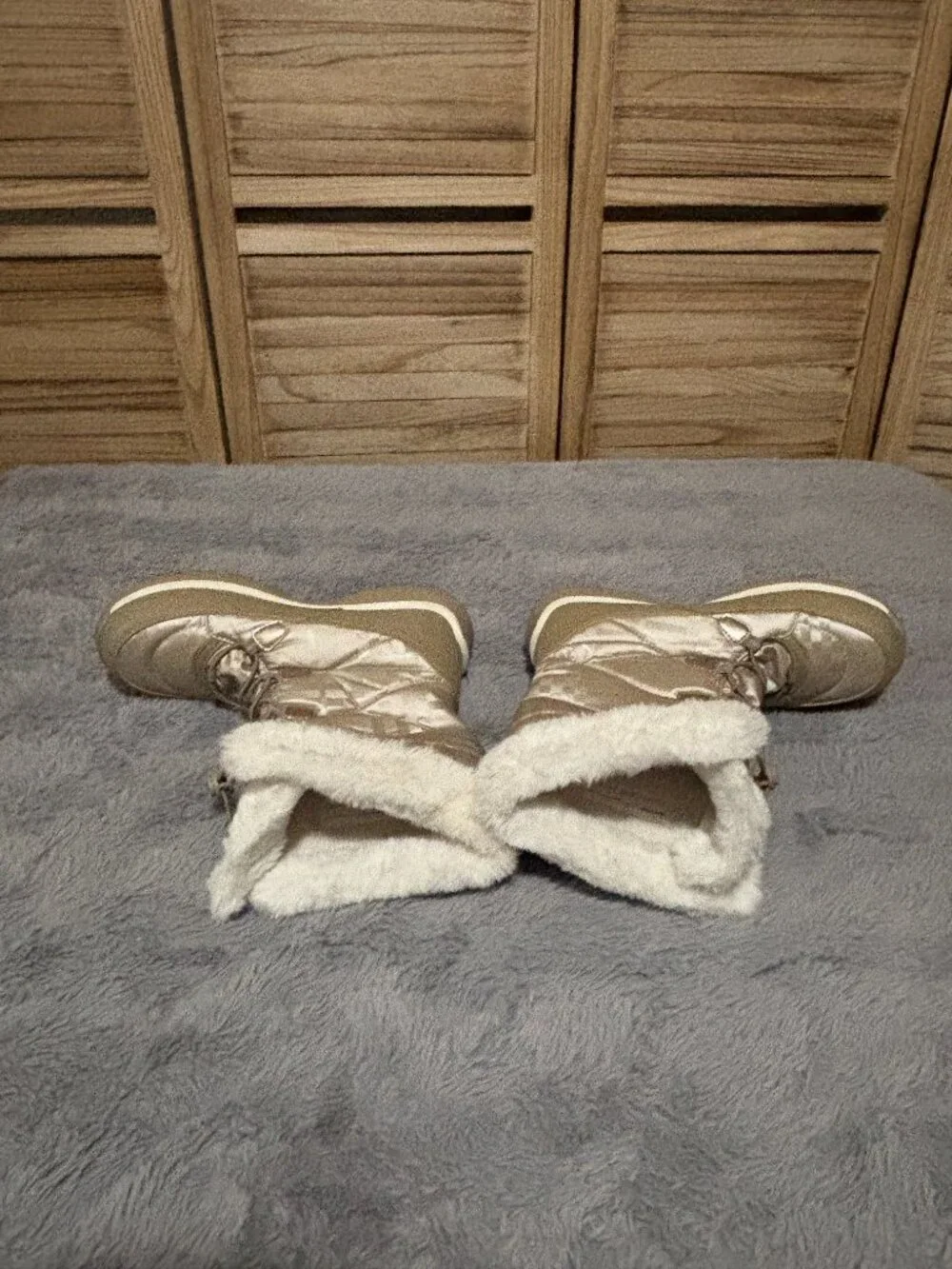 Lands End Champagne Satin Sherpa Snow Boots Youth 6M Womens 7.5-8; Tall 10